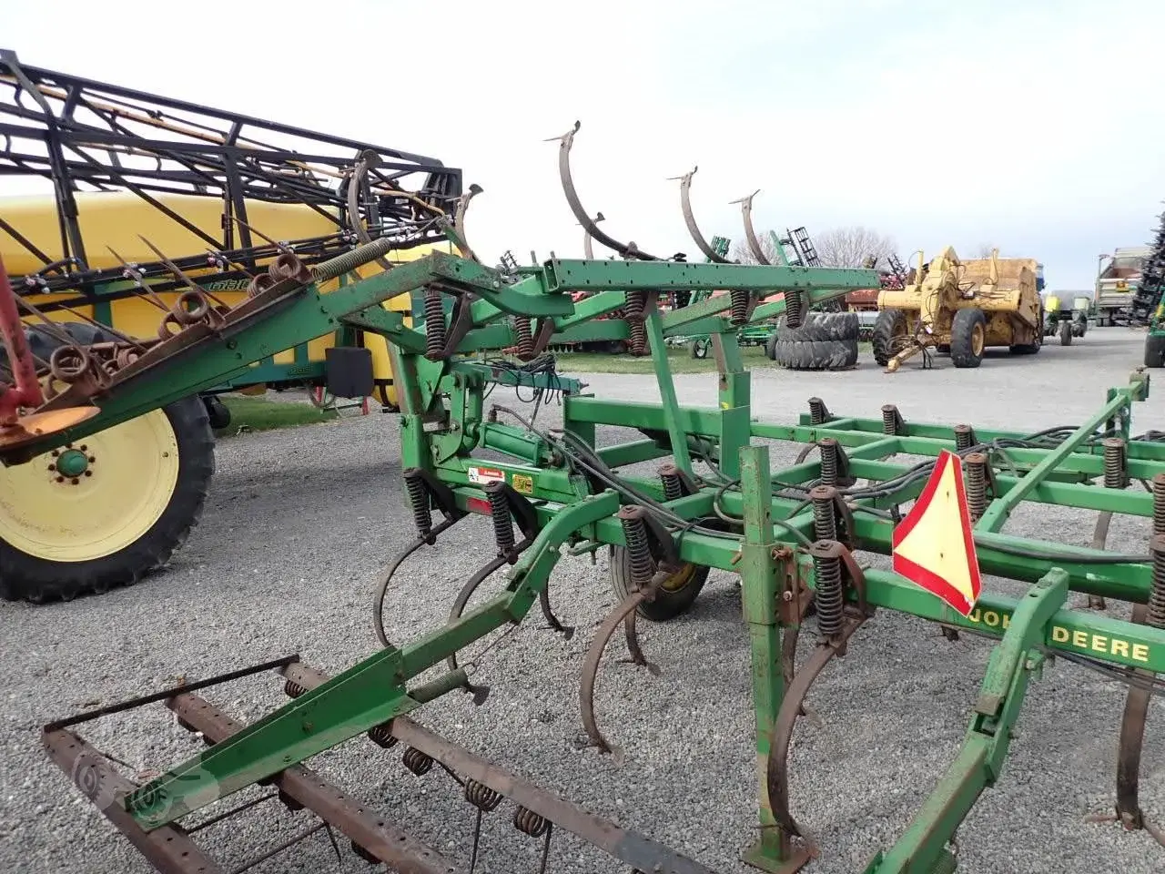 Культиватор John Deere 960 (6.4 м)