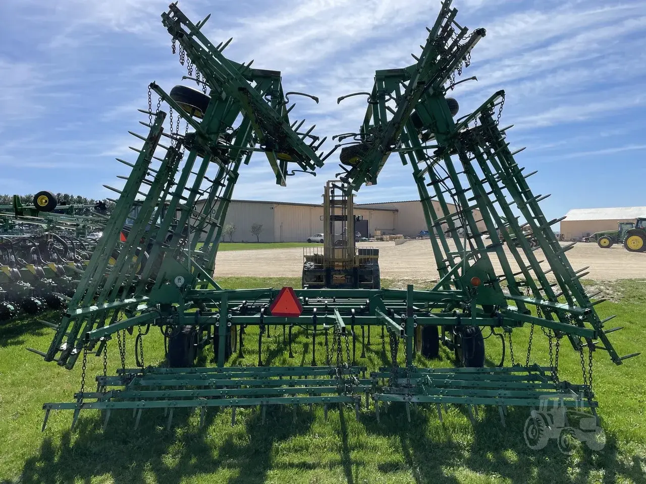 Культиватор John Deere 960 (12.2 м)
