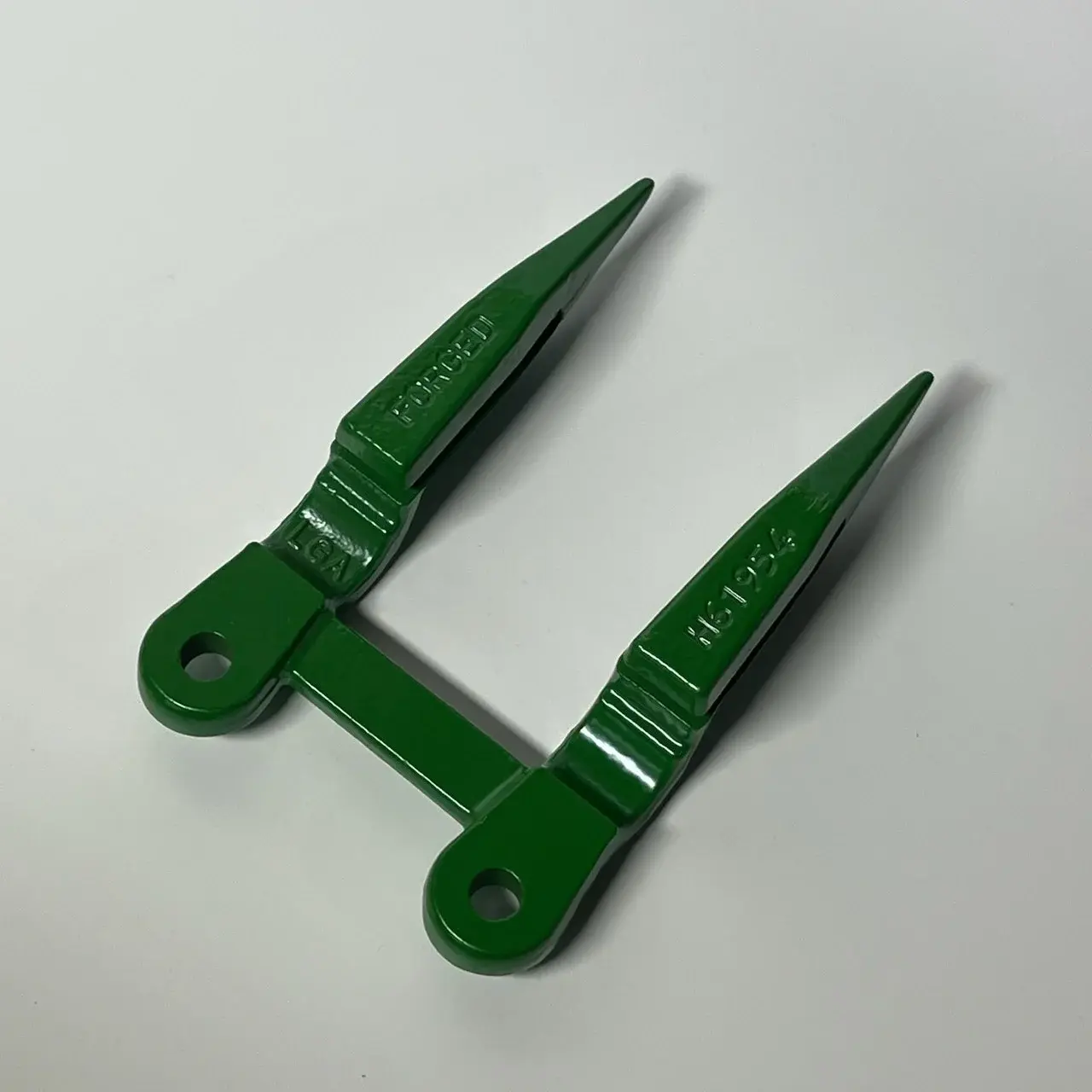 Палец противорежущий John Deere (Джон Дир) Н61954 H153719 YC16412 Код: Н61954 H153719 YC16412