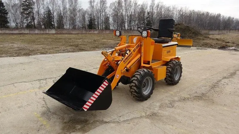 МИНИ КОЛЕСНЫЙ ПОГРУЗЧИК БЛ-135 ЭЛЕКТРО