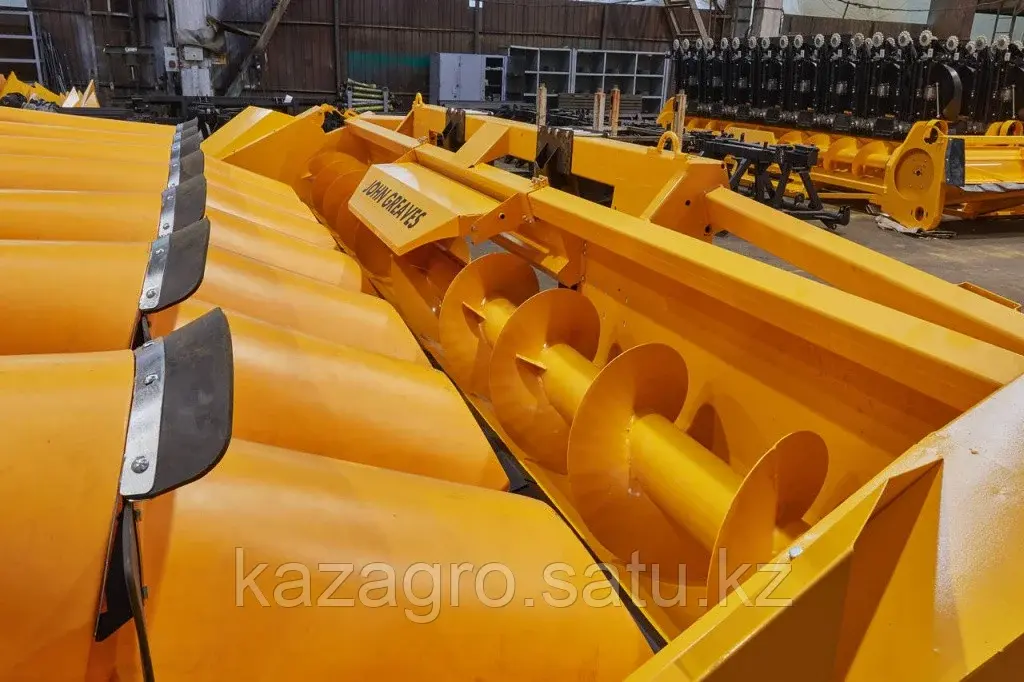 Жатка кукурузная ЖК-62