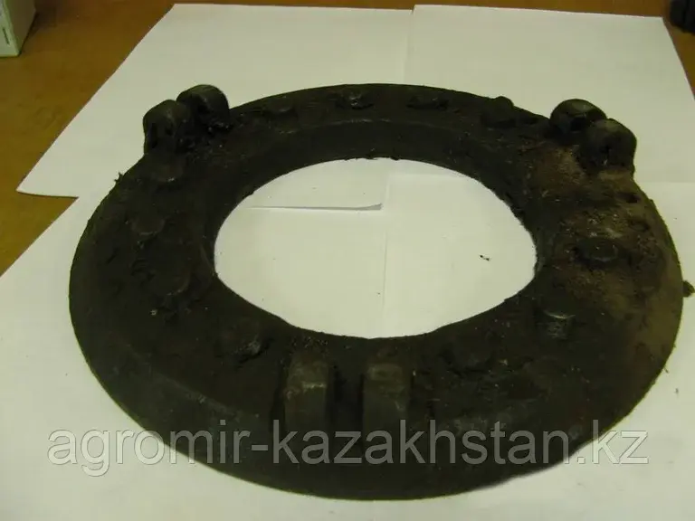 Диск сцепления нажимной КПП СМД 44-10068