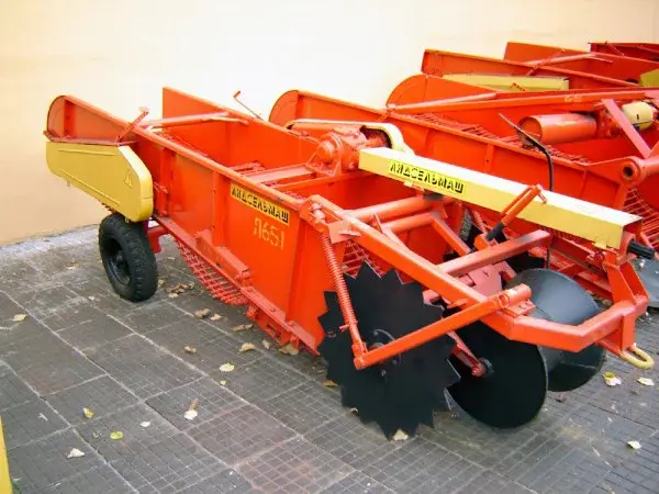 Картофелекопатель Л-651 Код: 63
