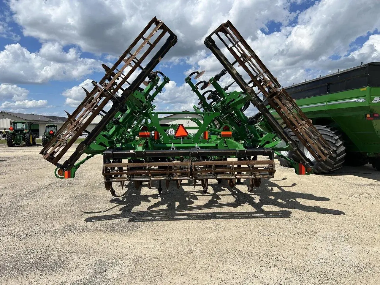 Глубокорыхлитель John Deere 2730 (11 стоек) (6.7 м) (2015) Код: ГЛ0153