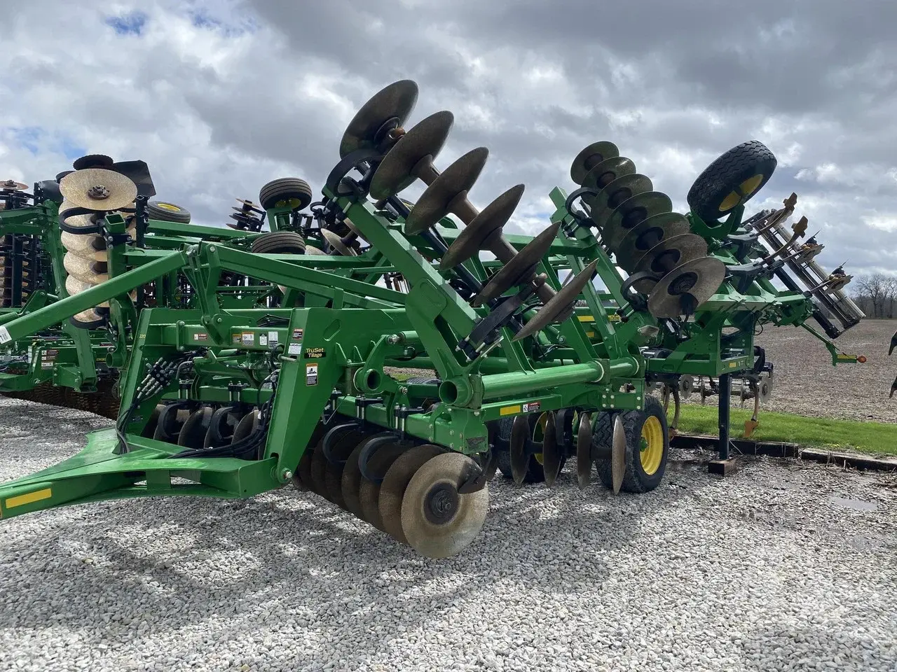 Глубокорыхлитель John Deere 2730 (11 стоек) (6.7 м) (2020)