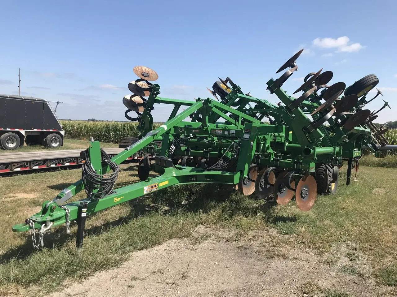 Глубокорыхлитель John Deere 2730 (11 стоек) (6.7 м) (2022) Код: ГЛ0143