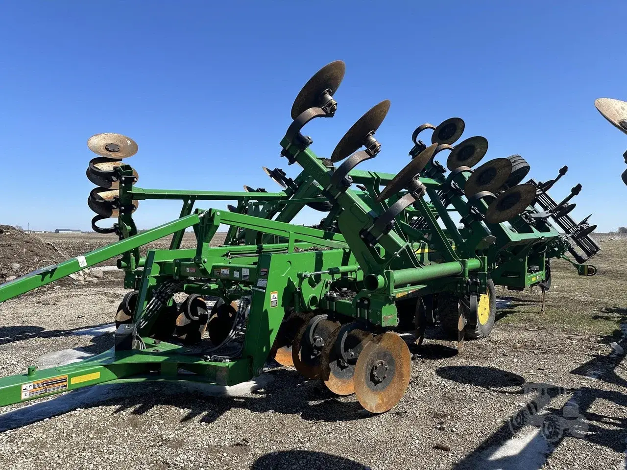 Глубокорыхлитель John Deere 2730 (11 стоек) (6.7 м) (2022) Код: ГЛ0142