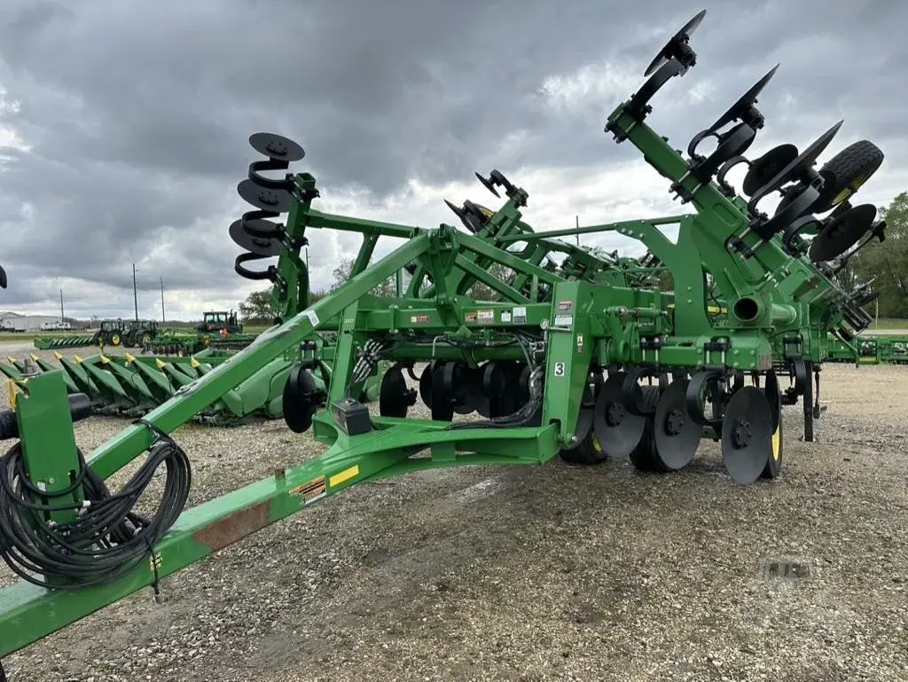 Глубокорыхлитель John Deere 2730 (9 стоек) (5.5 м) (2023) Код: ГЛ0136