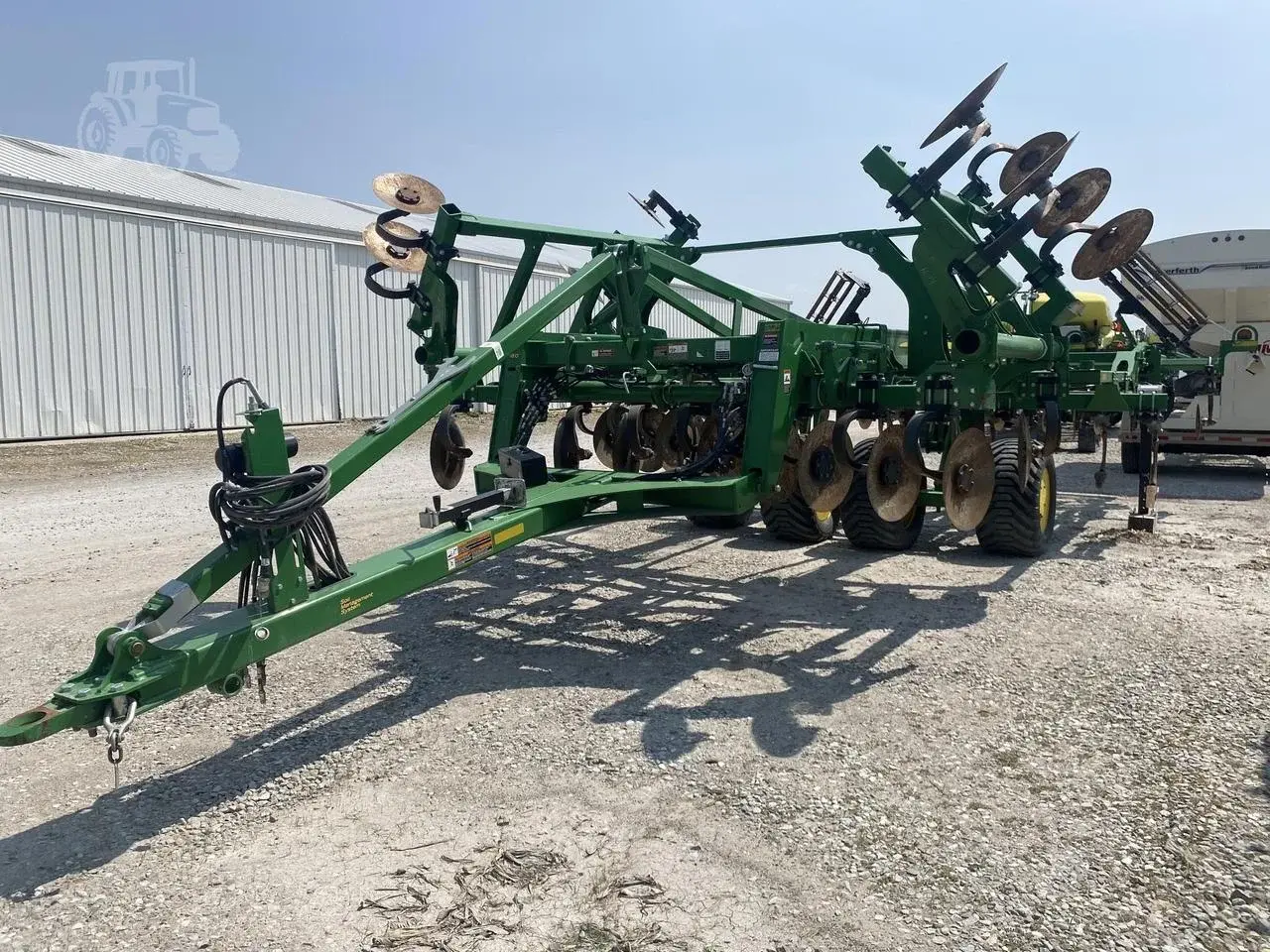 Глубокорыхлитель John Deere 2730 (9 стоек) (5.5 м) (2022) Код: ГЛ0135