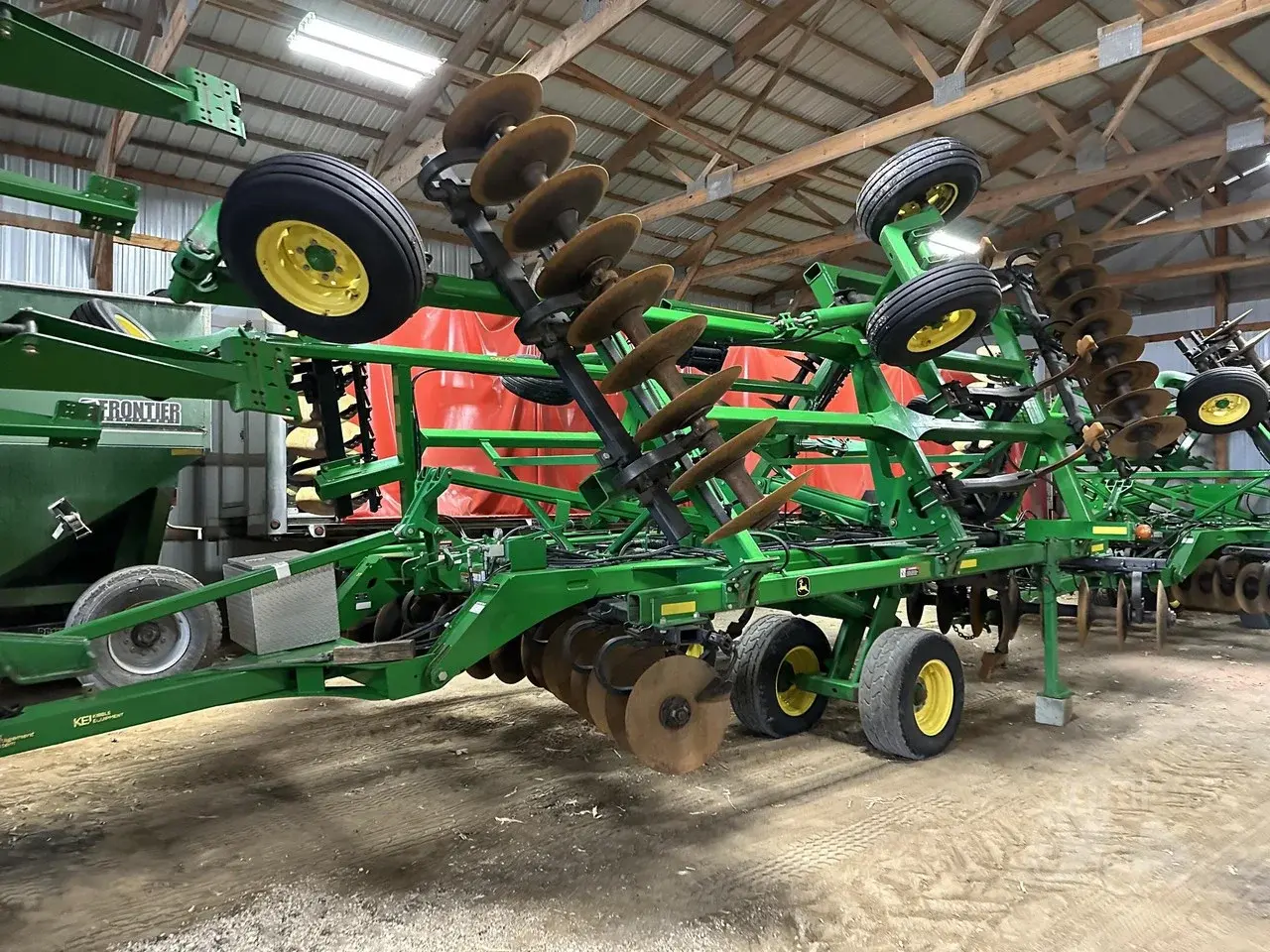 Глубокорыхлитель John Deere 2720 (8.4 м) (11 стоек) Код: ГЛ0094