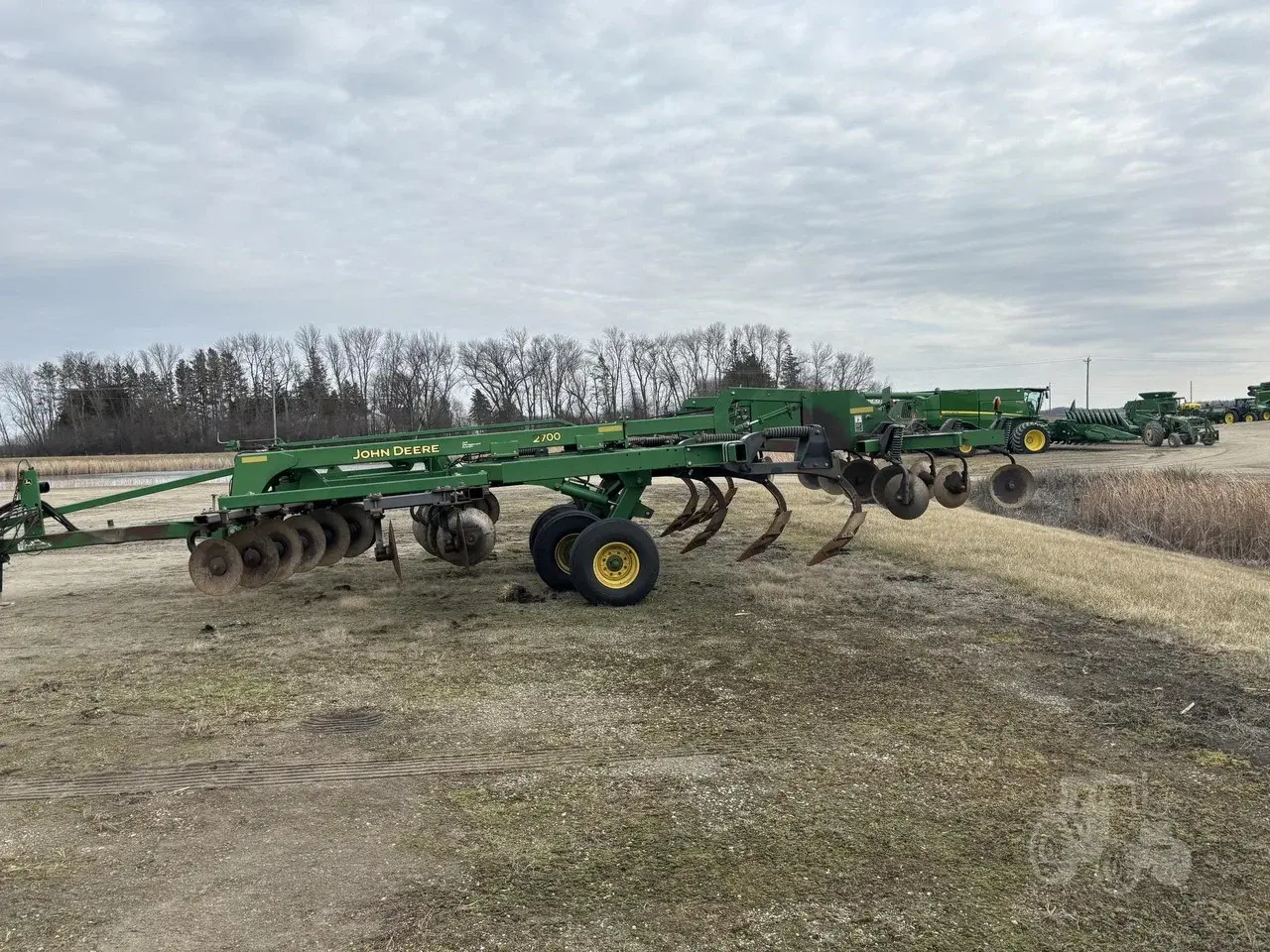 Глубокорыхлитель John Deere 2700 (5.4 м) (7 стоек) Код: ГЛ0071