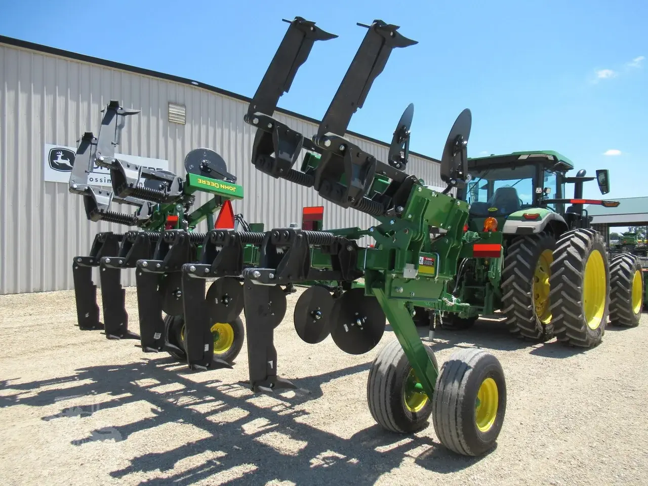 Глубокорыхлитель John Deere 2100 (9 стоек) Код: ГЛ0062