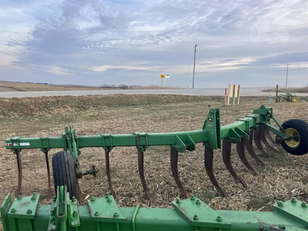 Глубокорыхлитель John Deere 900 (13 стоек) Код: ГЛ0056