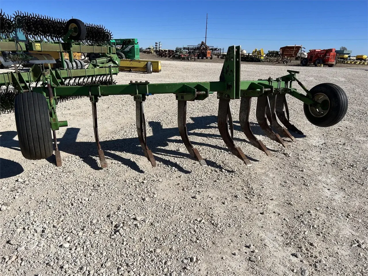 Глубокорыхлитель John Deere 900 (9 стоек) Код: ГЛ0054