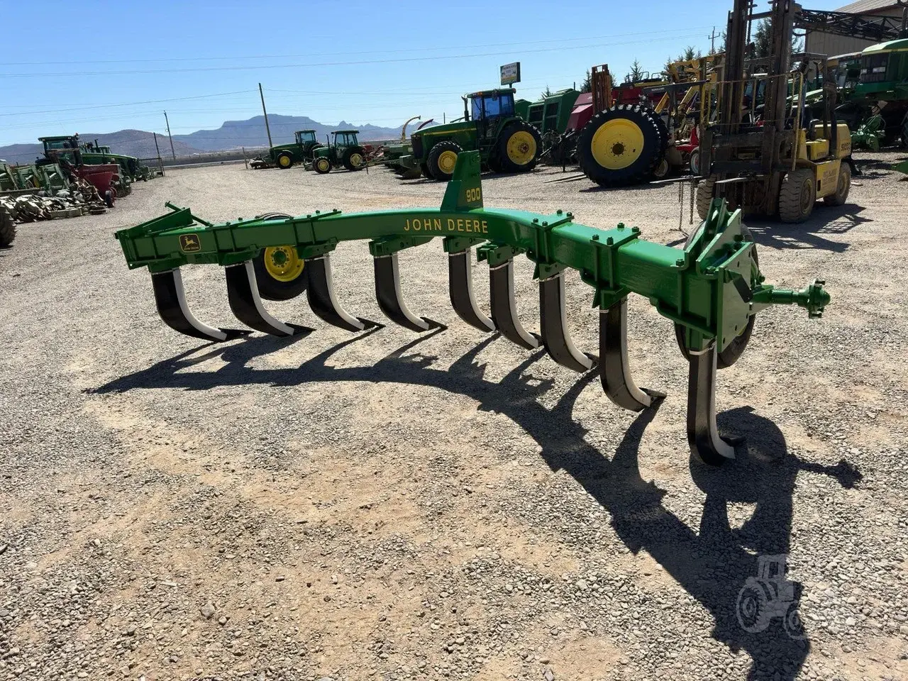 Глубокорыхлитель John Deere 900 (9 стоек) Код: ГЛ0052