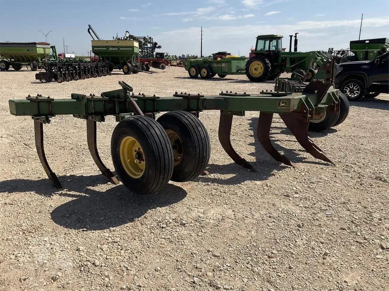 Глубокорыхлитель John Deere 915 (13 стоек) Код: ГЛ0045