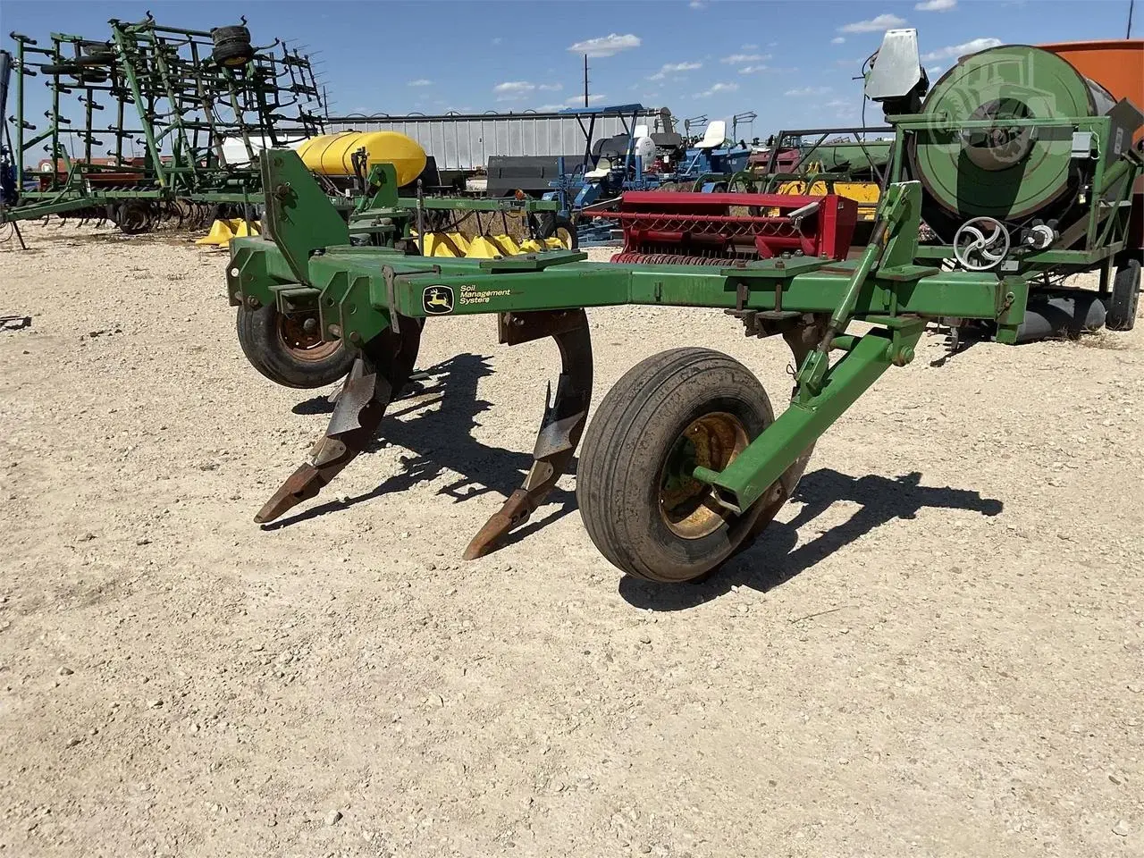 Глубокорыхлитель John Deere 915 (11 стоек) Код: ГЛ0044