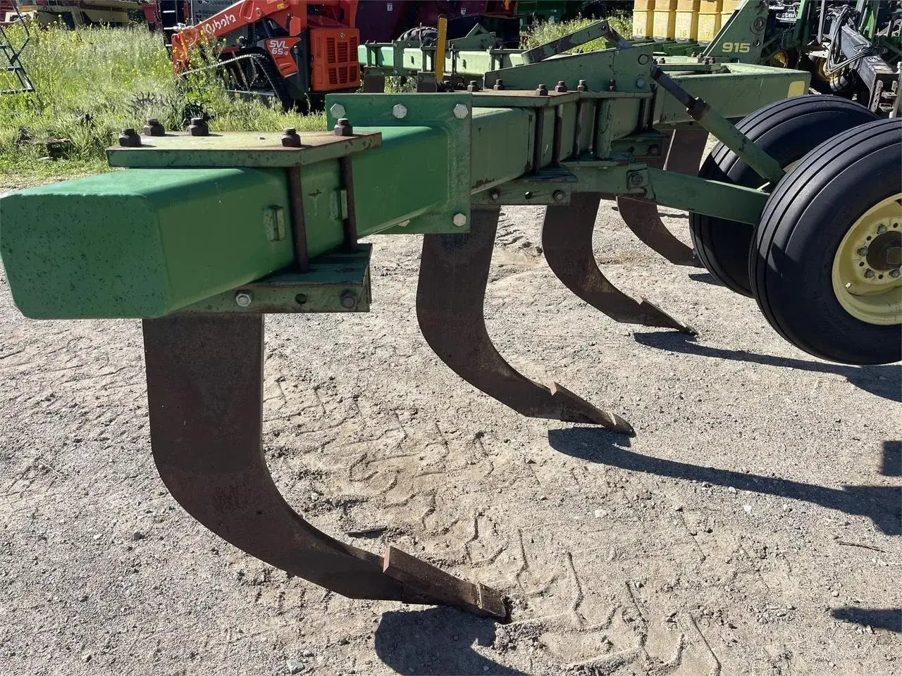 Глубокорыхлитель John Deere 915 (9 стоек) Код: ГЛ0042
