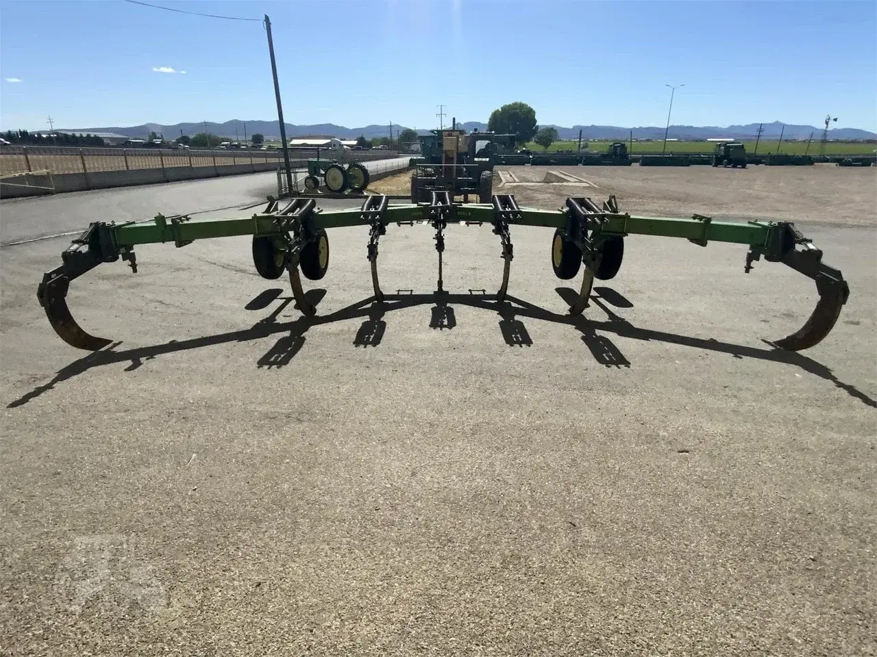 Глубокорыхлитель John Deere 915 (7 стоек) Код: ГЛ0038
