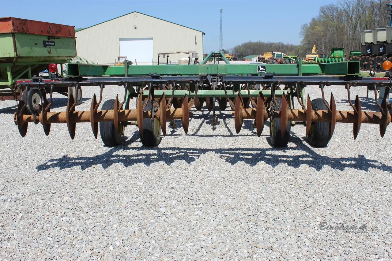 Глубокорыхлитель John Deere 510 (3.7 м) Код: ГЛ0024
