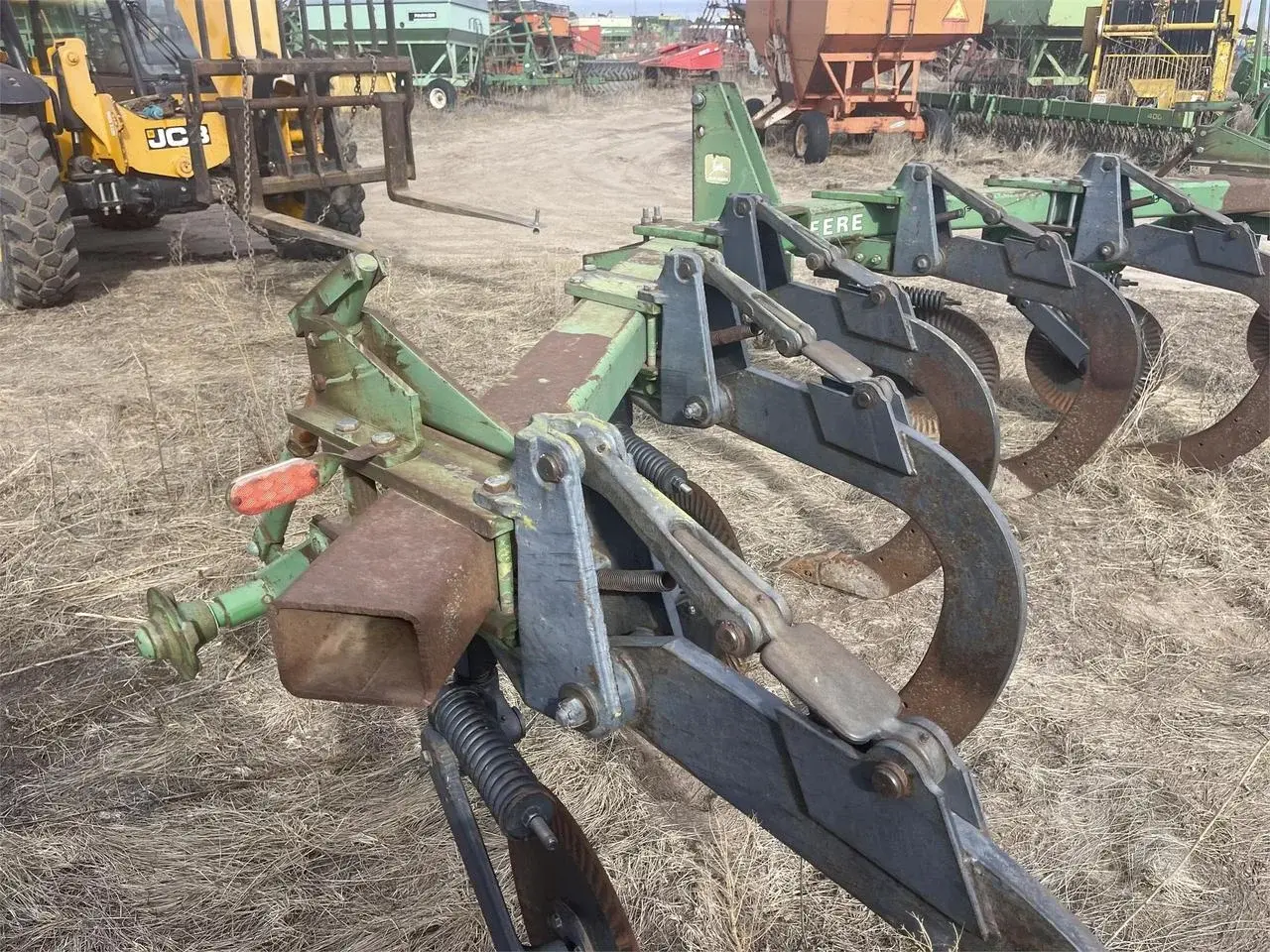 Глубокорыхлитель John Deere 910 Код: ГЛ0018