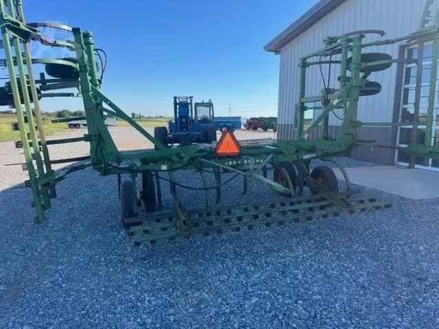 Глубокорыхлитель John Deere E1600 (7.9 м) Код: ГЛ0014
