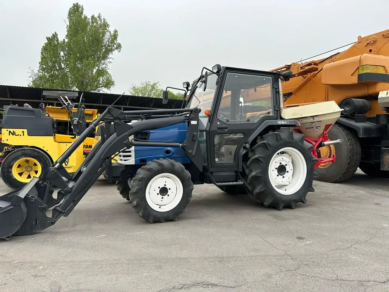 Минитрактор Iseki TG33F кун, кабина, разбрасыватель удобрений 2014 г Подробнее: https://nippon-machinery.satu.kz/p127610253-minitraktor-iseki-tg33f.html