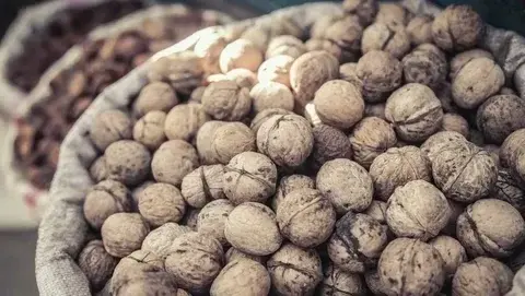 Грецкий орех мелкий Киргизия Код: 10
