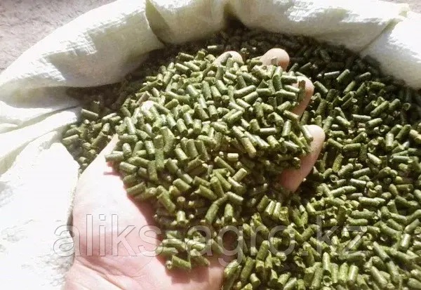 ПК-90 ПОЛНОРАЦИОННЫЙ КОМБИКОРМ ДЛЯ КРОЛИКОВ С ТРАВЯНОЙ МУКОЙ